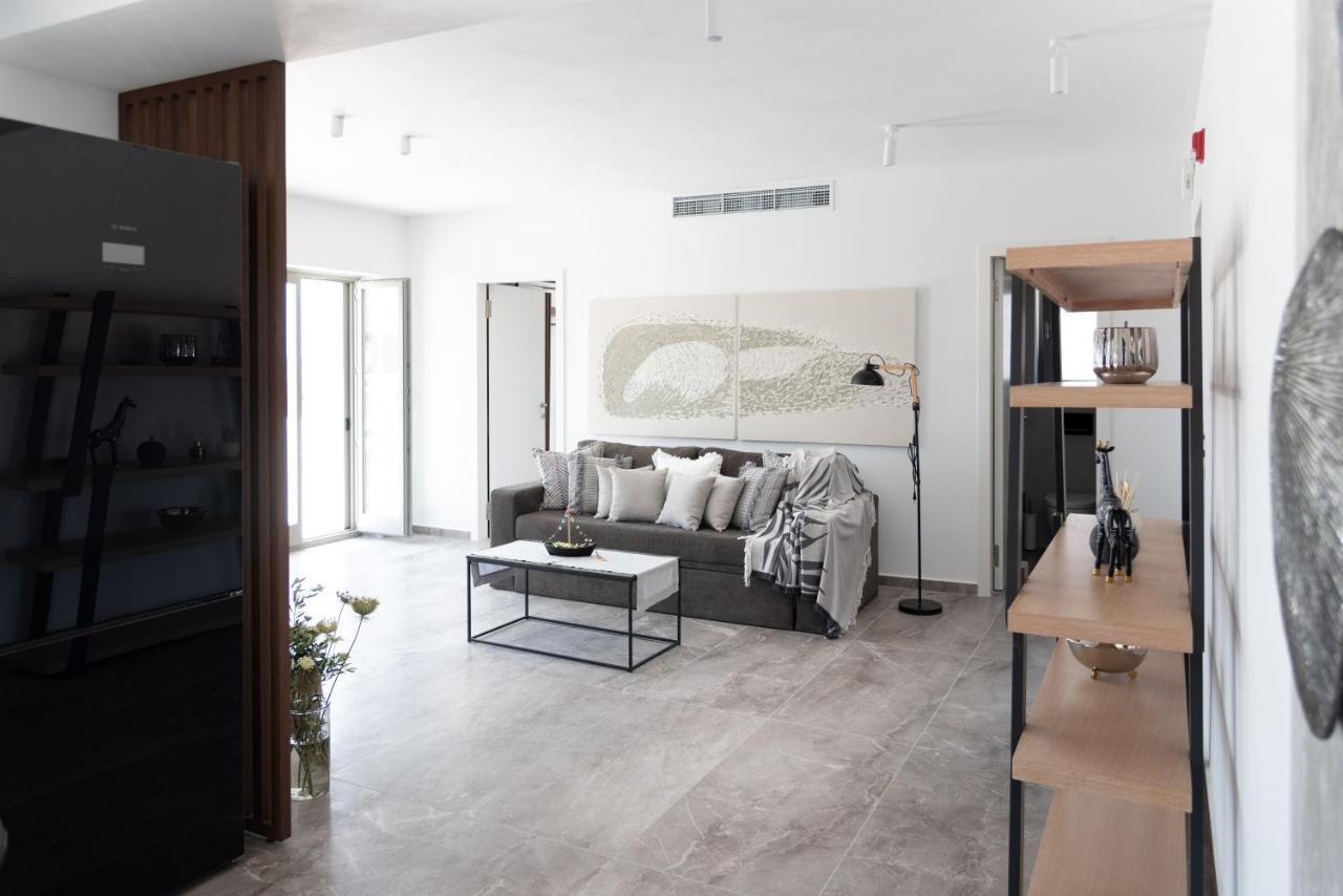 Golden Bay Luxury Villas And Suites 흐리시 악티 외부 사진