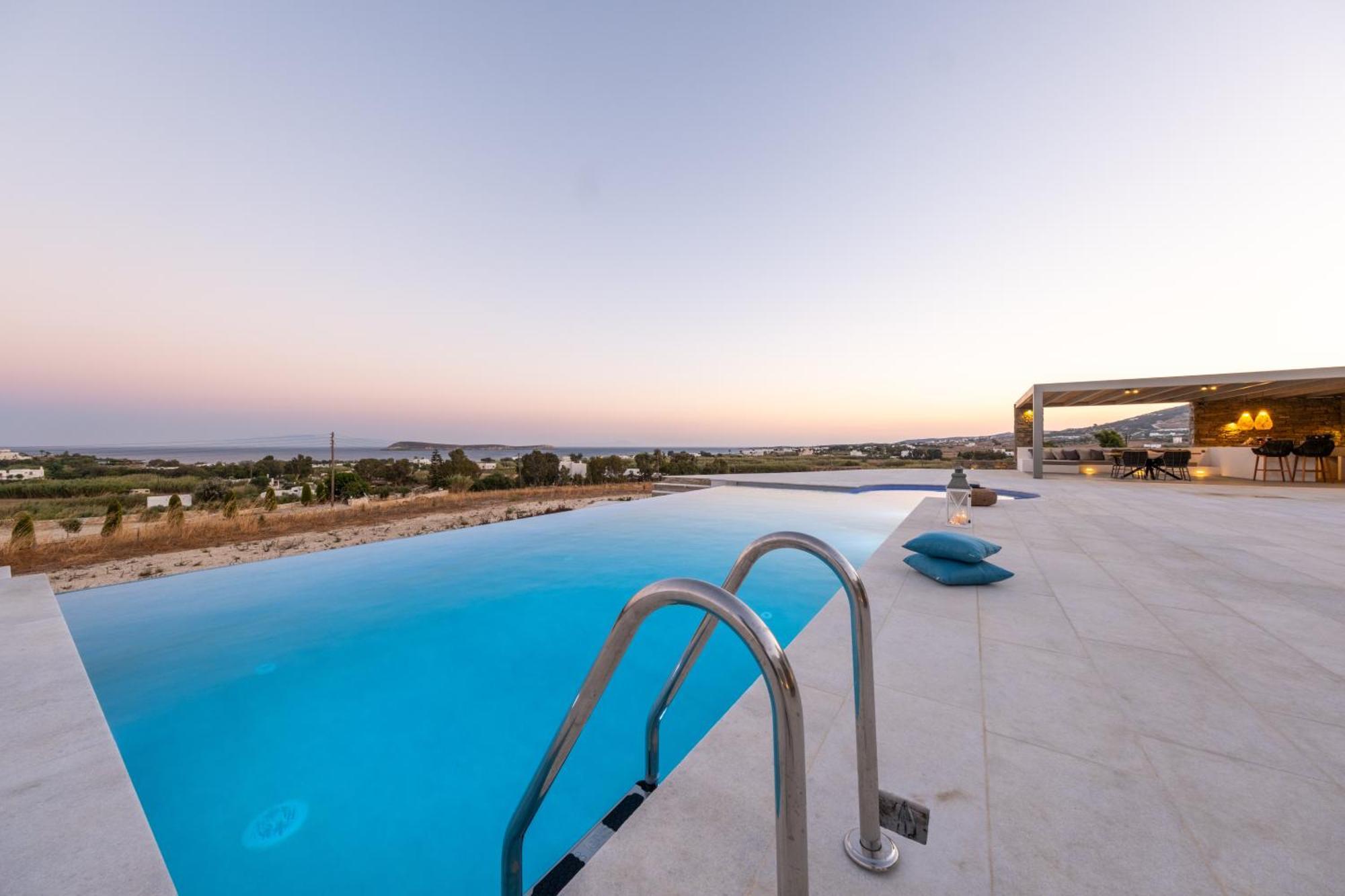 Golden Bay Luxury Villas And Suites 흐리시 악티 외부 사진