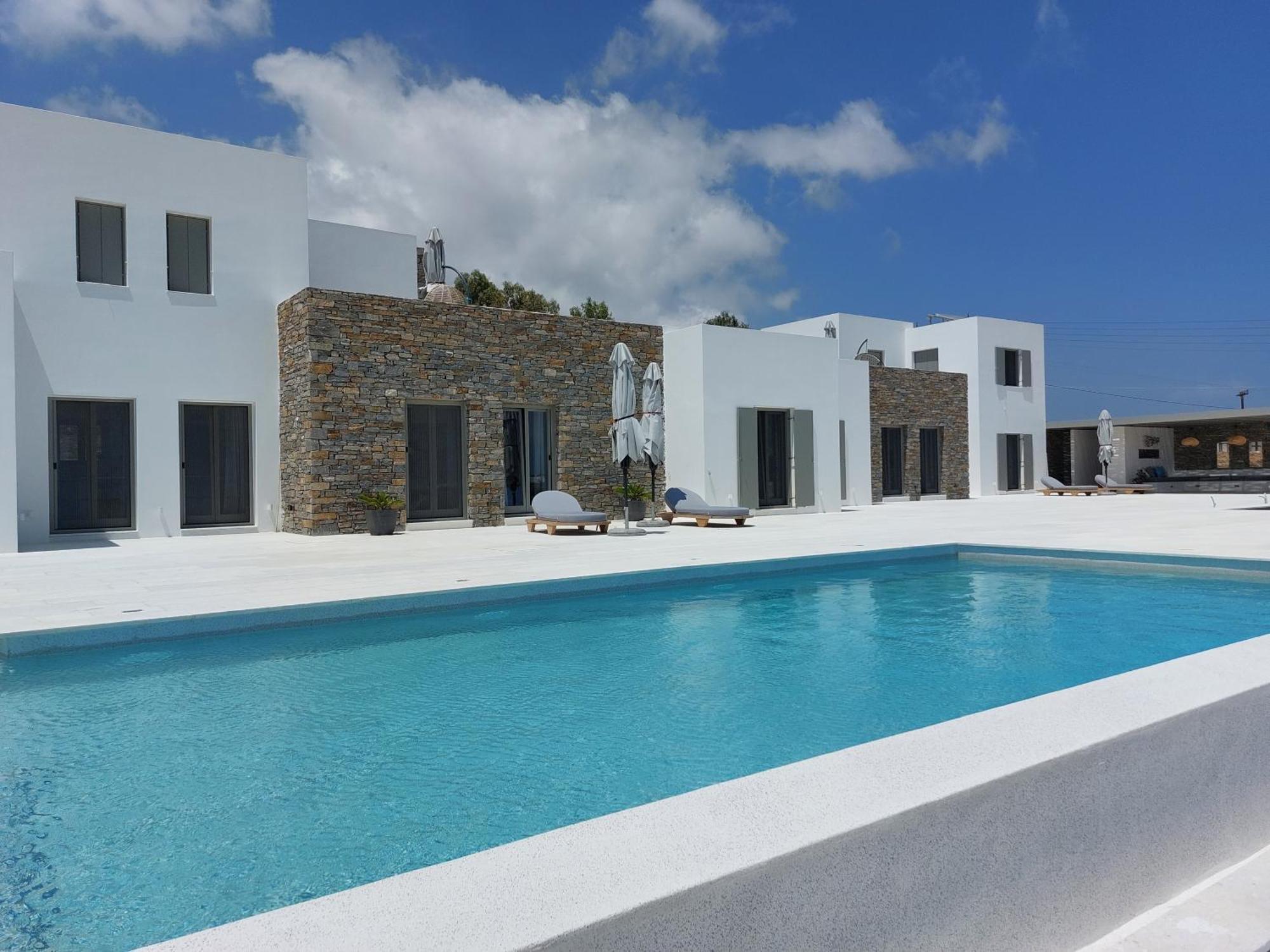 Golden Bay Luxury Villas And Suites 흐리시 악티 외부 사진